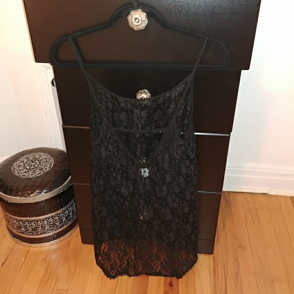 Flowy Lace Top - Picture 3 of 3